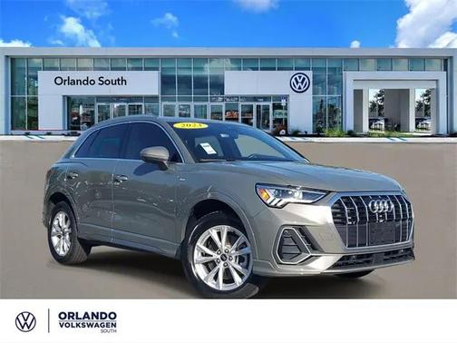 2025 Audi Q3 Premium 45 TFSI S line quattro Tiptronic