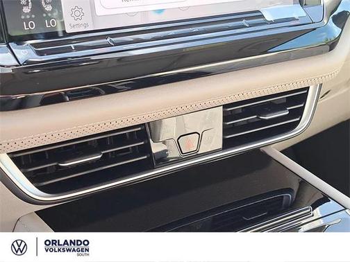 2025 Volkswagen Atlas 2.0T SEL Premium R-Line 4MOTION