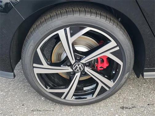 2026 Volkswagen Golf GTI 2.0T SE DSG