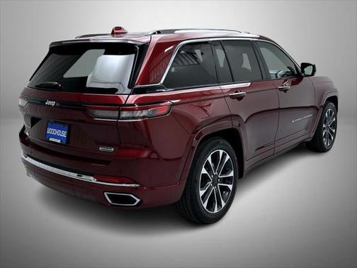 2022 Jeep Grand Cherokee Overland