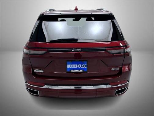 2022 Jeep Grand Cherokee Overland