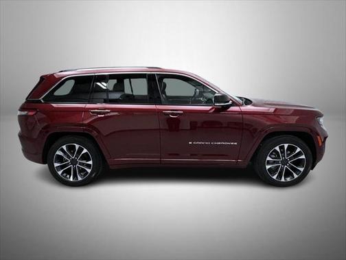 2022 Jeep Grand Cherokee Overland