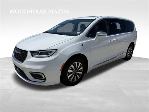 2022 Chrysler Pacifica Hybrid Limited