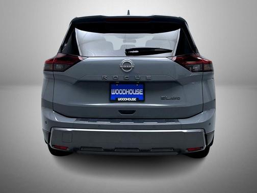 Boulder Gray Pearl 2024 Nissan Rogue SL