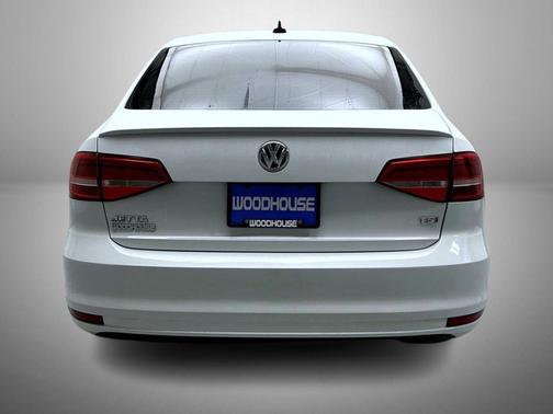 2015 Volkswagen Jetta 1.8T Sport