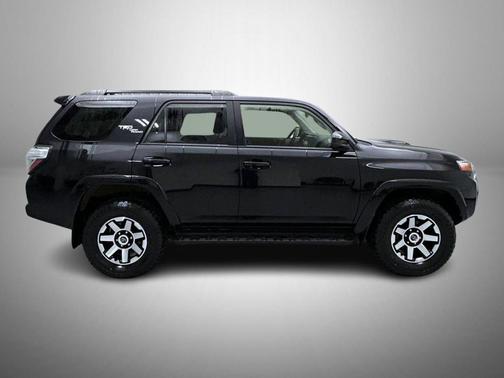 2023 Toyota 4Runner TRD Off Road