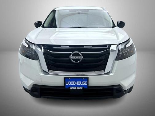 2025 Nissan Pathfinder S 4WD