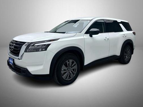 2025 Nissan Pathfinder S 4WD