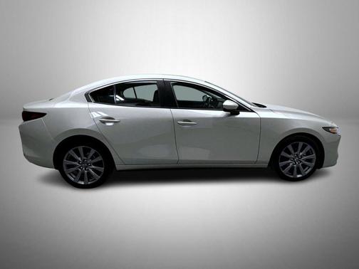 2025 Mazda Mazda3 FWD w/Preferred Package