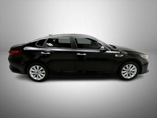 2018 Kia Optima S