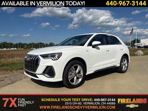 2024 Audi Q3 45 S line Premium