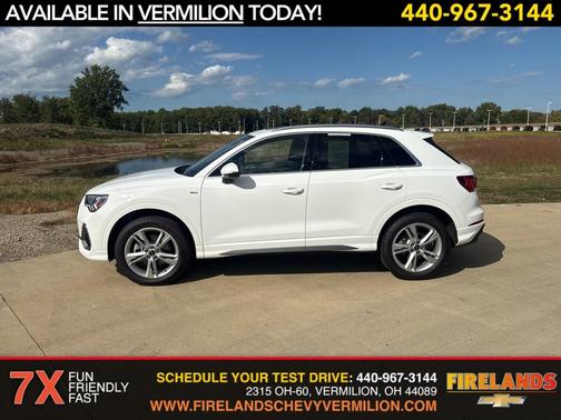 2024 Audi Q3 45 S line Premium