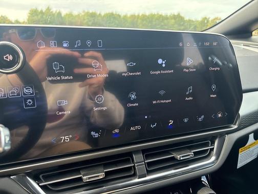 2026 Chevrolet Equinox EV LT 1