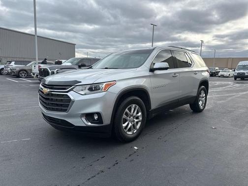2021 Chevrolet Traverse LT Cloth