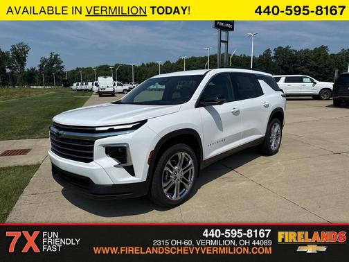 2025 Chevrolet Traverse LT