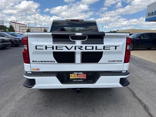 2025 Chevrolet Silverado 1500 Custom