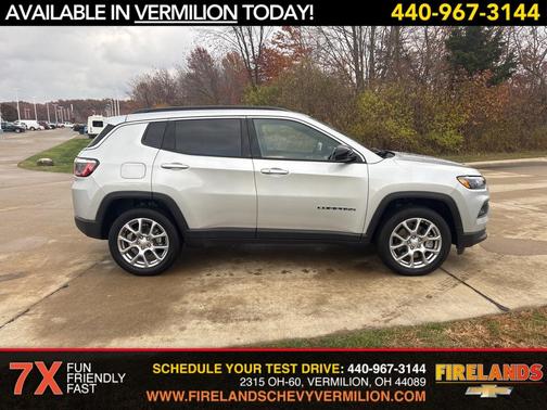 2024 Jeep Compass Latitude Lux