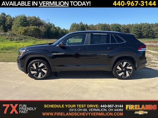 2025 Volkswagen Atlas Cross Sport 2.0T SE w/Technology