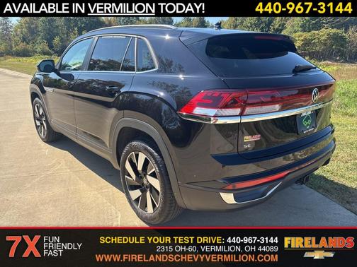 2025 Volkswagen Atlas Cross Sport 2.0T SE w/Technology
