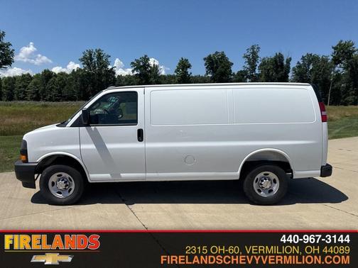 2025 Chevrolet Express 2500 Work Van