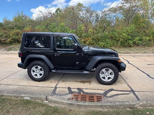 2021 Jeep Wrangler Sport