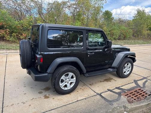 2021 Jeep Wrangler Sport