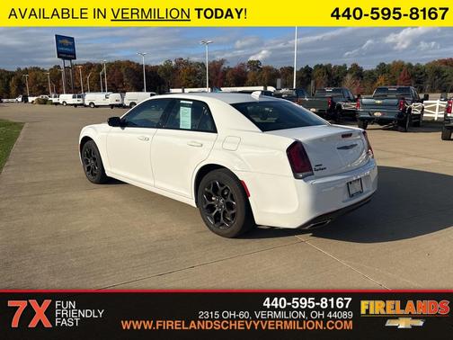 2022 Chrysler 300 Touring