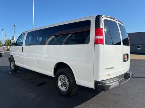 2024 Chevrolet Express 3500 LT