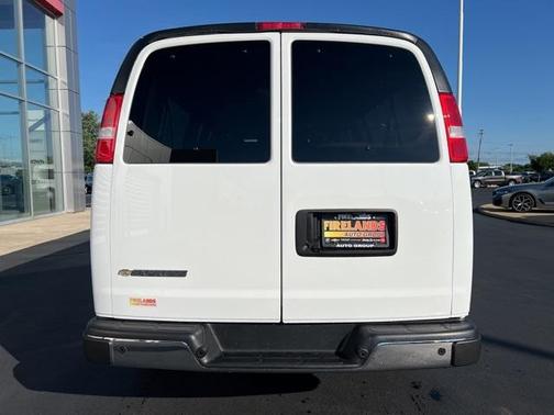 2024 Chevrolet Express 3500 LT