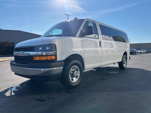 2024 Chevrolet Express 3500 LT