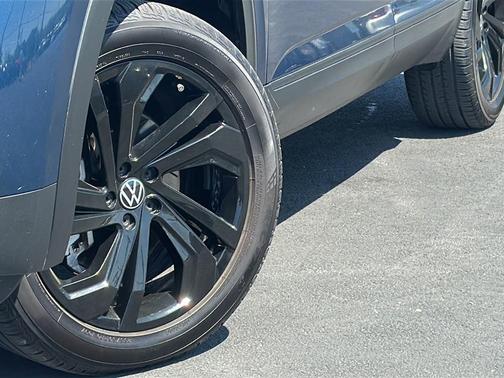 2022 Volkswagen Atlas 2.0T SE w/Technology