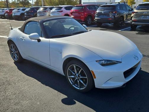 2022 Mazda MX-5 Miata Grand Touring