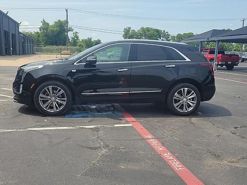 2023 Cadillac XT5 Premium Luxury