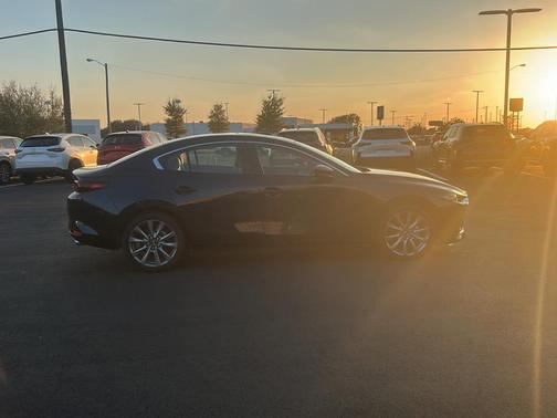 2025 Mazda Mazda3 FWD w/Preferred Package