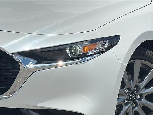 2025 Mazda Mazda3 FWD w/Preferred Package