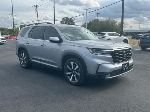 2023 Honda Pilot Touring