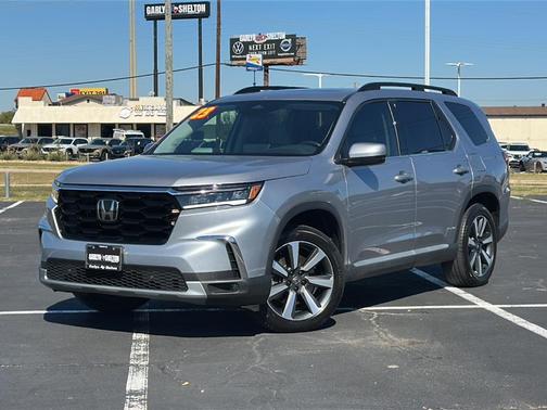 2023 Honda Pilot Touring