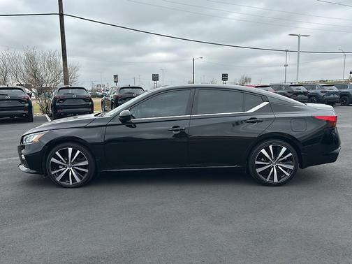 2021 Nissan Altima 2.5 SR