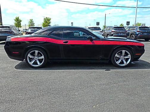 2017 Dodge Challenger SXT