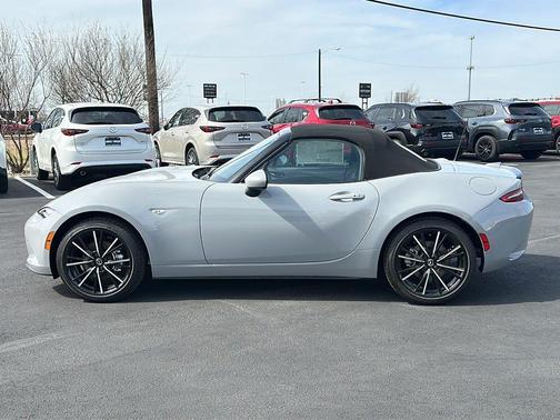 2025 Mazda MX-5 Miata Grand Touring