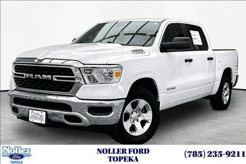 Bright White Clearcoat 2024 RAM 1500 Big Horn/Lone Star