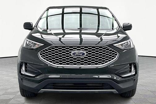 Forged Green Metallic 2024 Ford Edge SEL