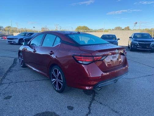 2022 Nissan Sentra SR