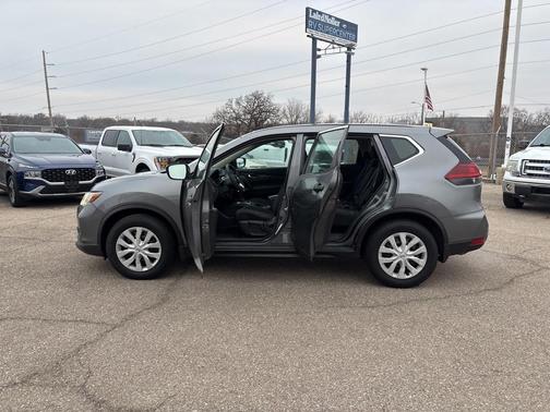 2018 Nissan Rogue S