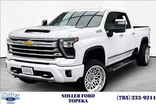 Summit White 2024 Chevrolet Silverado 2500 High Country