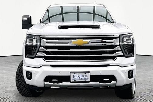 Summit White 2024 Chevrolet Silverado 2500 High Country
