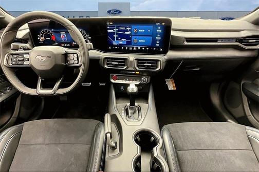 2025 Ford Mustang Dark Horse