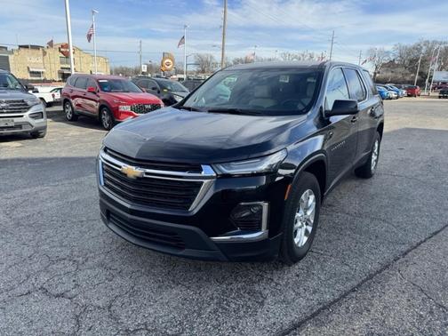 2023 Chevrolet Traverse LS