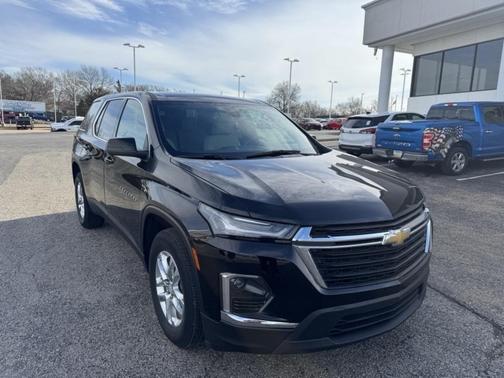 2023 Chevrolet Traverse LS