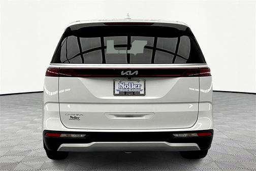 2023 Kia Carnival LX